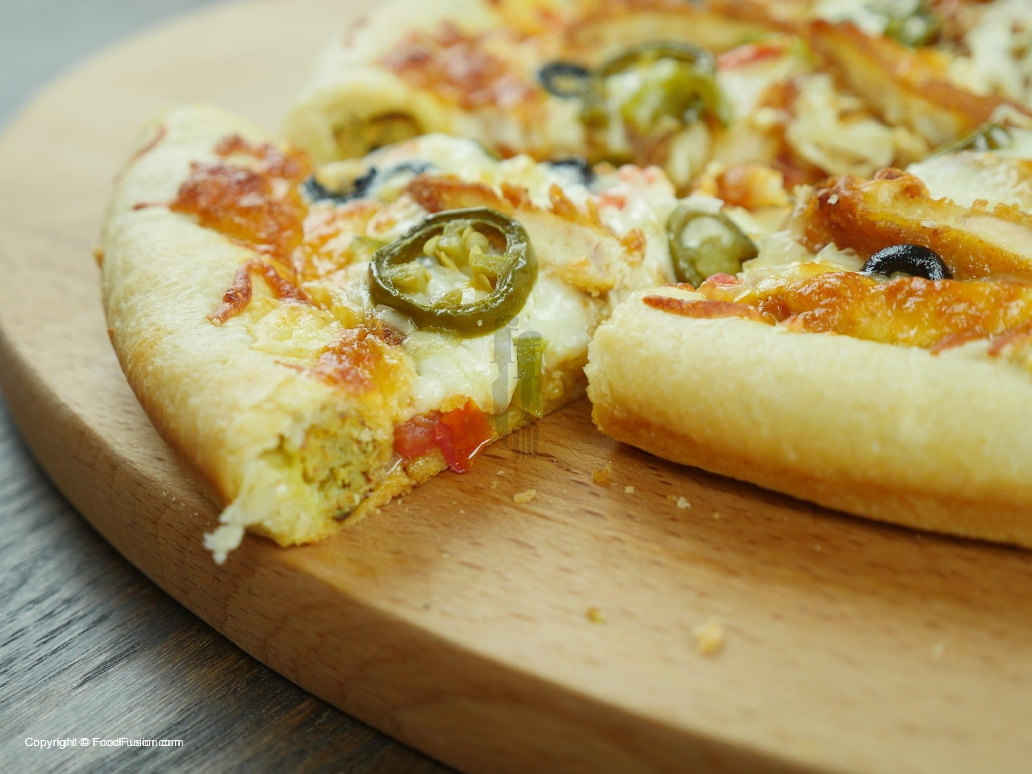 Stuffed Crust Pizza – Food Fusion