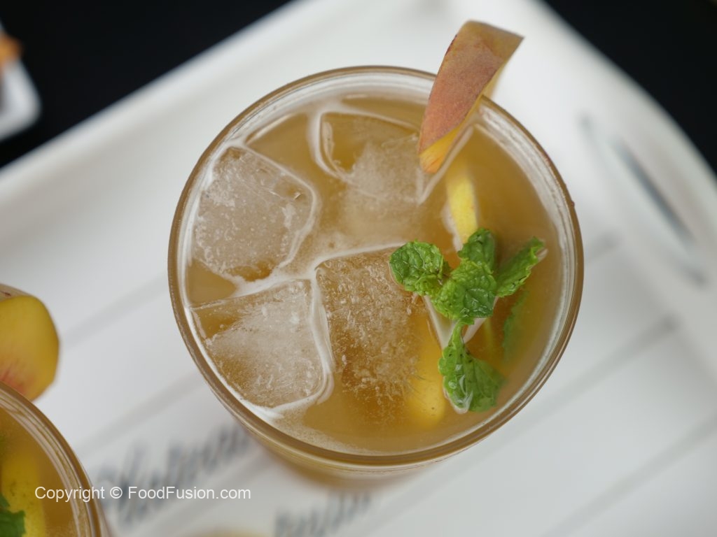 Peach and Mint Iced Tea – The Comfort of Cooking