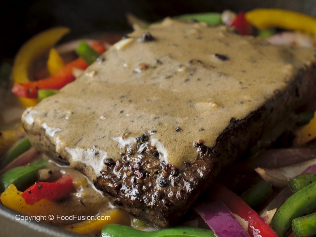 Beef steak with pepper sauce – Food Fusion