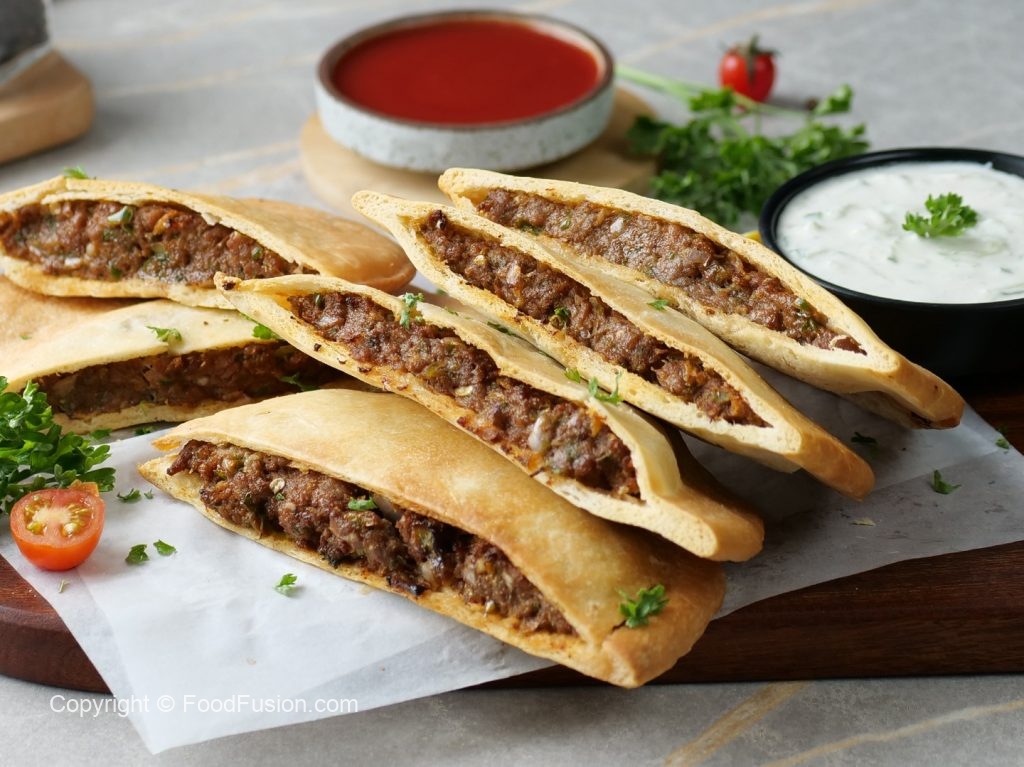 Egyptian Hawawshi (Crispy Meat Filled Bread Pockets) Food Fusion