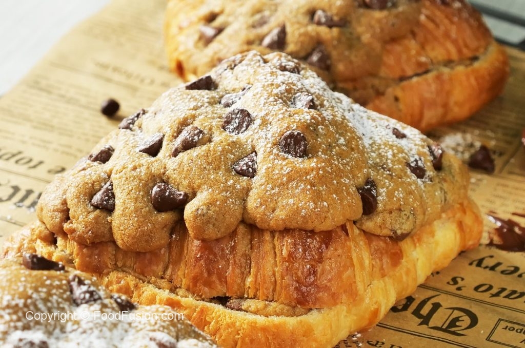 Cookie Dough Croissants – Food Fusion
