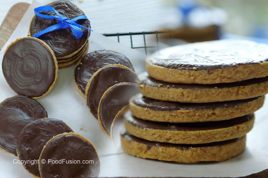 Chocolate Digestive Biscuits – Food Fusion - Pakistani's No 1 Quick Recipe Platform